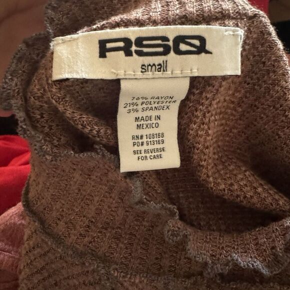 RSQ Jr Womens Cropped Baby Top Sz Small Long Sleeve Boho Y2K Indie Alt Edgy - Picture 6 of 10